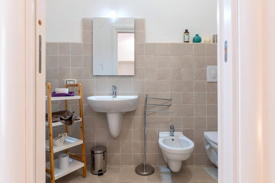 Bathroom, Living room