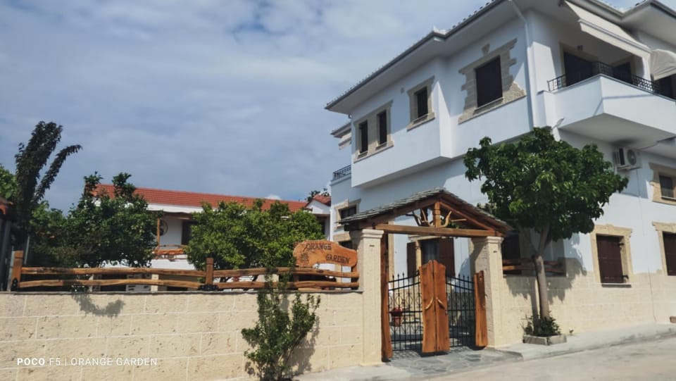 Orange Garden Loft Apartment in Magnesia Prefecture, Greece