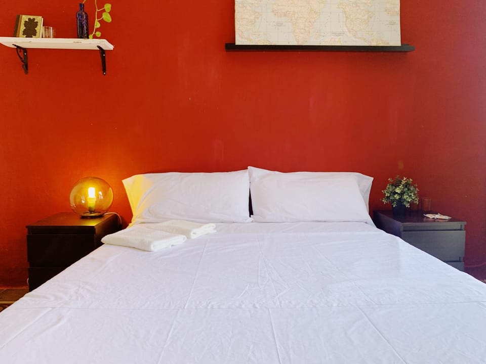 Bed, Photo of the whole room