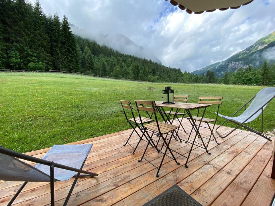 Appartement moderne avec terrasse, 6 personnes, parking inclus - FR-1-198-217 Apartment in Châtel
