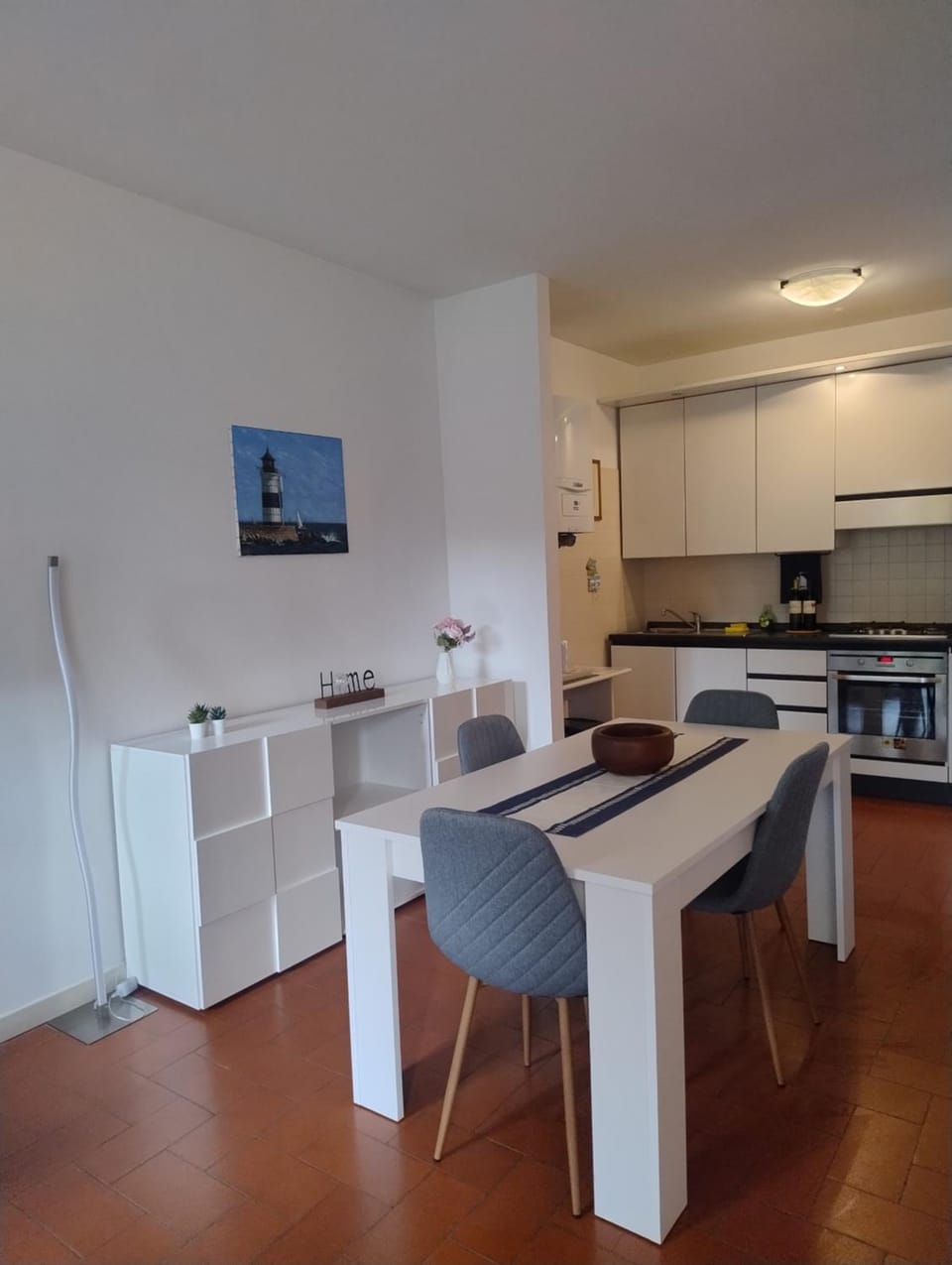 Kitchen or kitchenette, Dining area, pet friendly