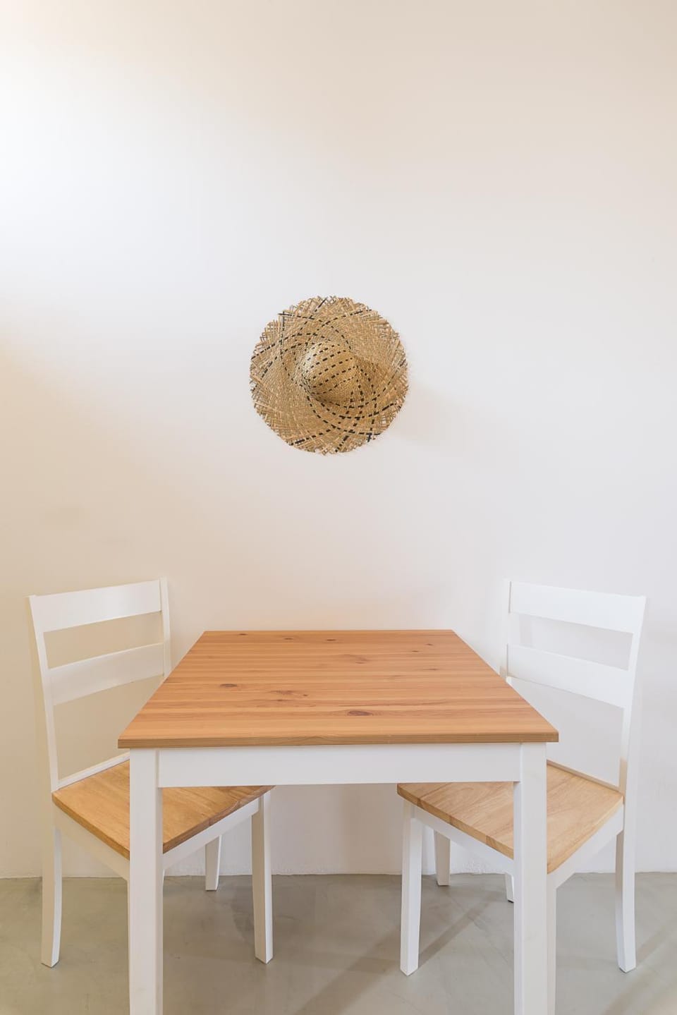 Decorative detail, Dining area