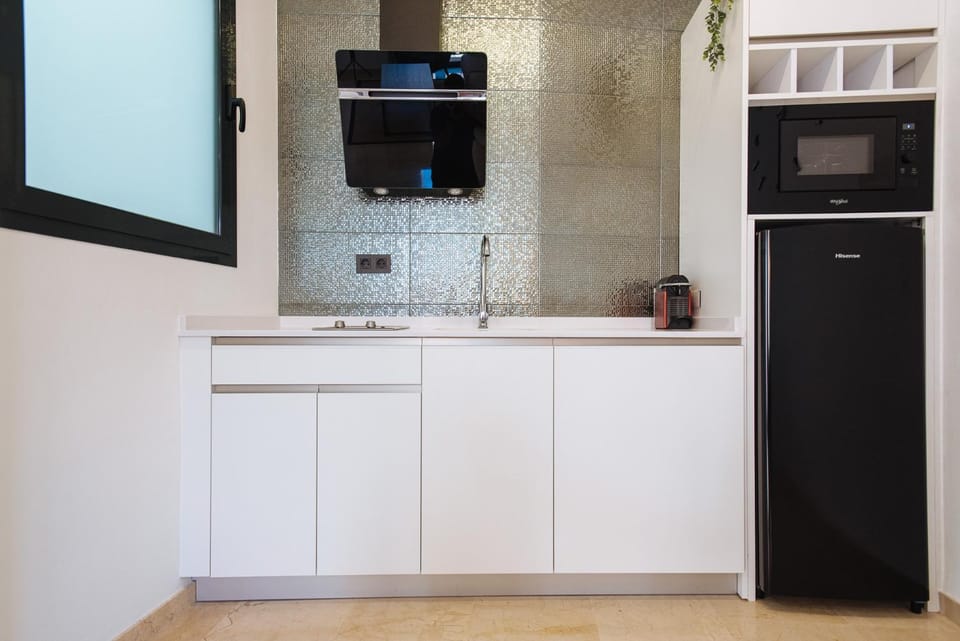Coffee/tea facilities, Kitchen or kitchenette