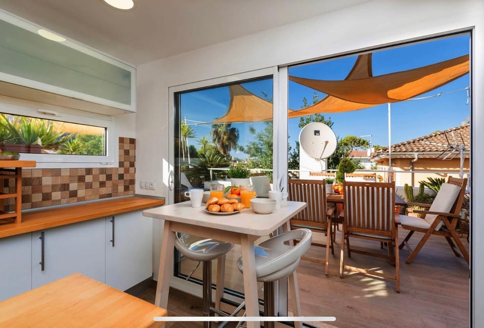 Balcony/Terrace, Seating area, Dining area, kitchen