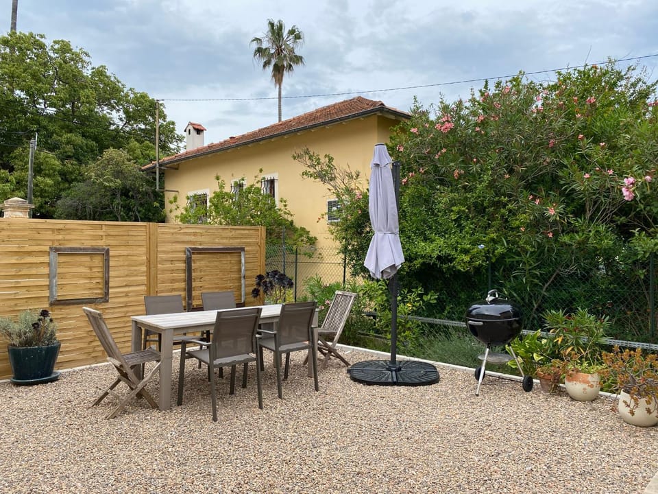 Patio, Garden