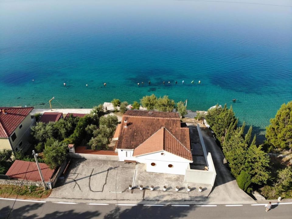 Bird's eye view, Sea view