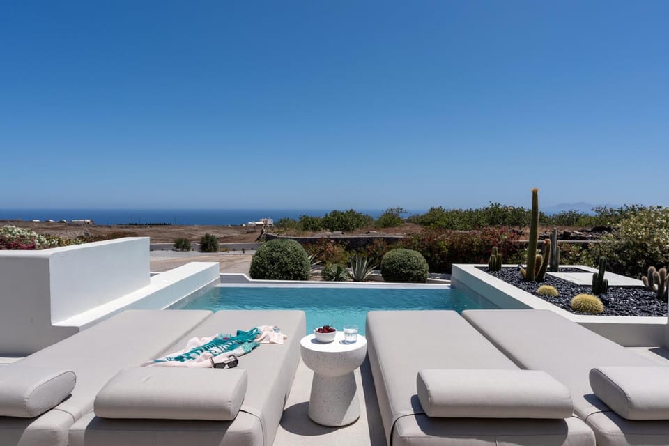 Patio, Swimming pool
