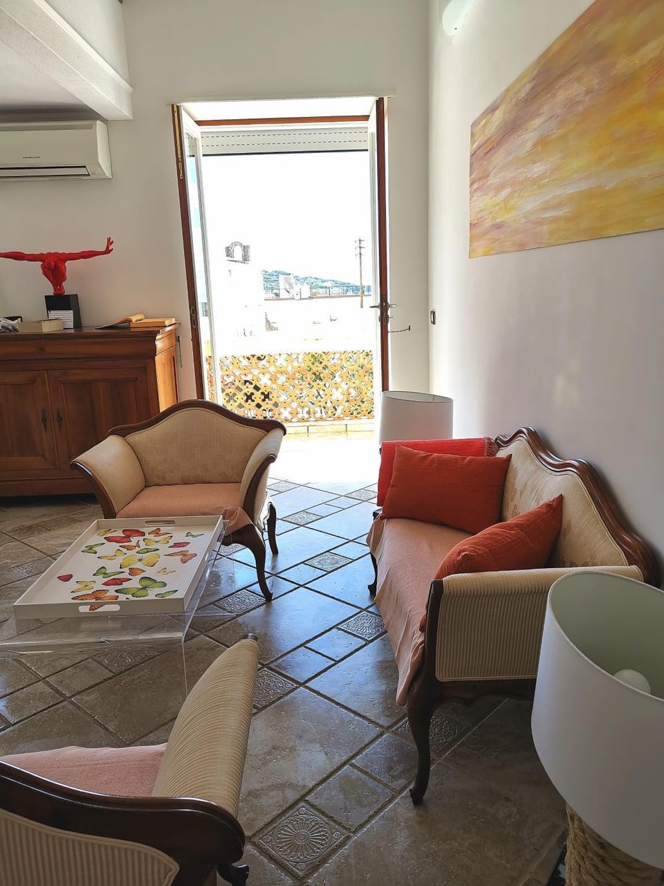 Seating area