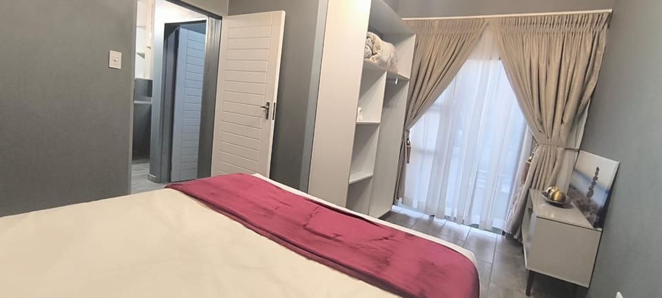 Bedroom, wardrobe
