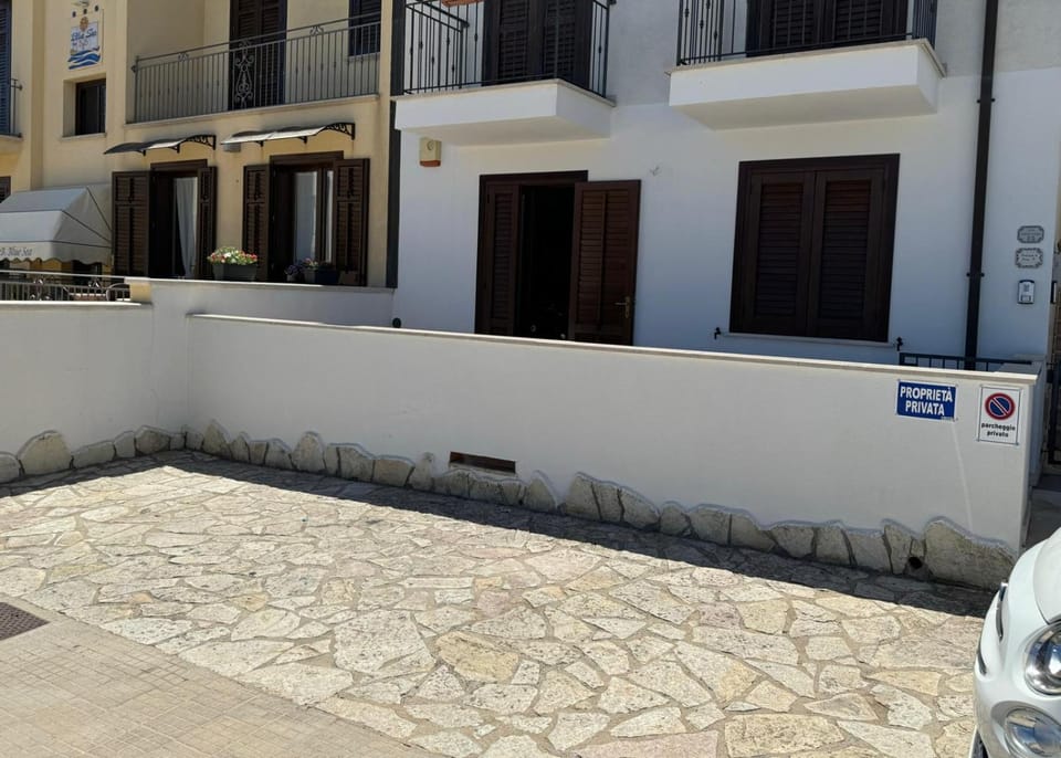 Property building, Parking