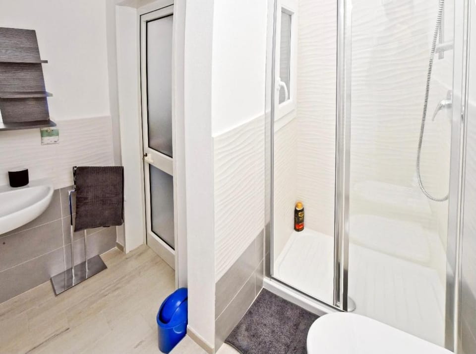 Borgo 98 Guest House Matrimoniale con bagno privato Bed and Breakfast in Livorno