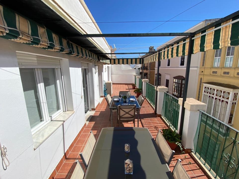Patio, Day, Balcony/Terrace