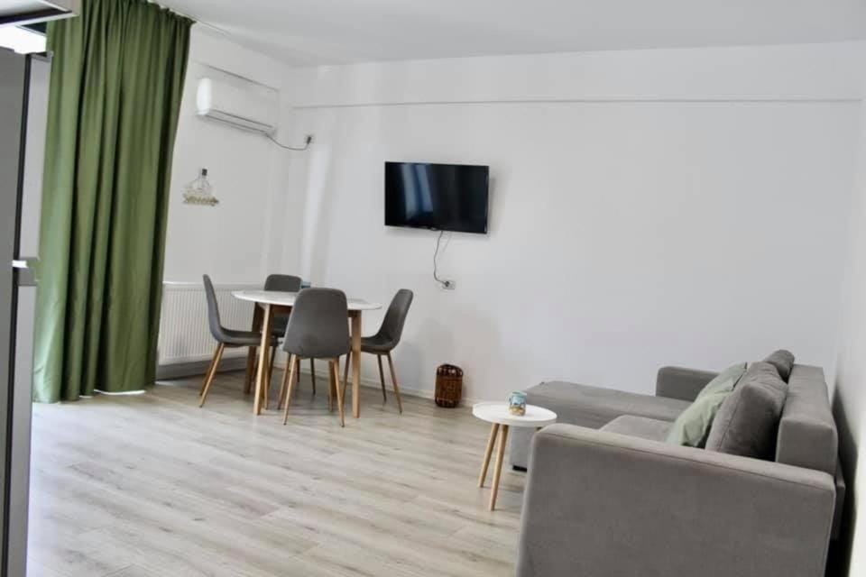 Bliss Residence - Sea View Apartment in Constanța County