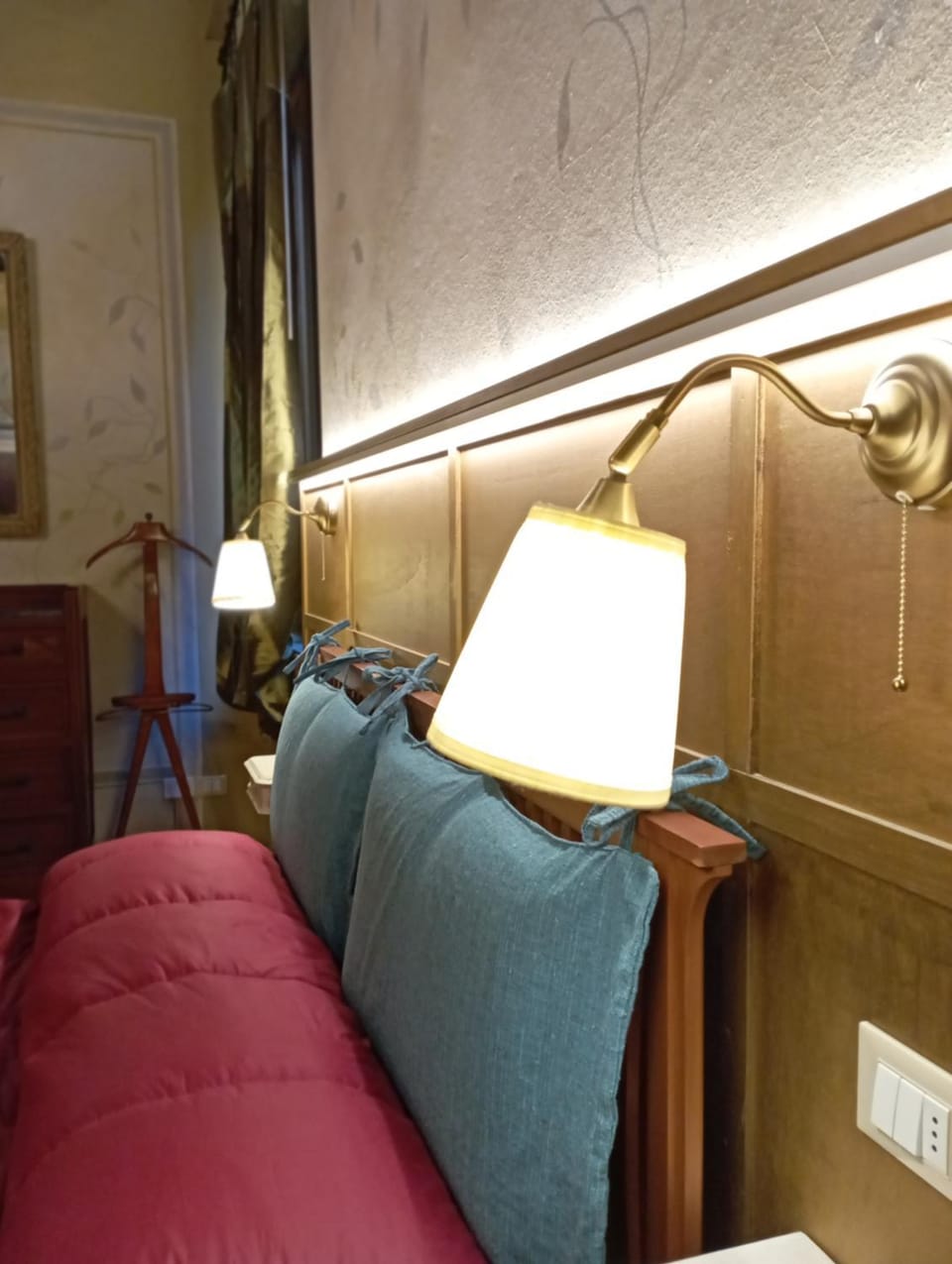 Bed, Bedroom