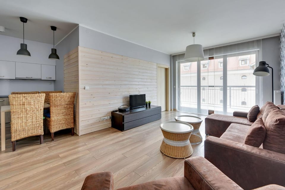TV and multimedia, Balcony/Terrace, Living room, Photo of the whole room, Seating area, Dining area, Area and facilities