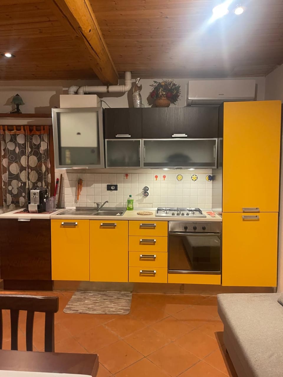 Kitchen or kitchenette, oven, pet friendly, stove, kitchen, air conditioner