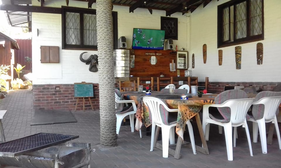 BBQ facilities, Seating area
