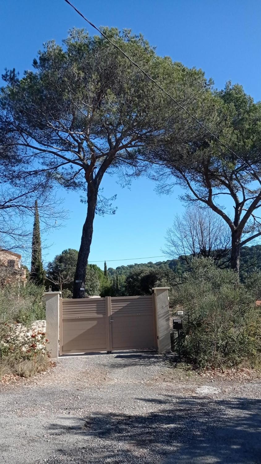 Les Cigales Bed and Breakfast in Pertuis