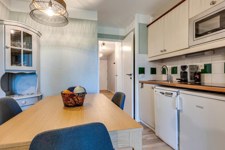 Kitchen or kitchenette, Other