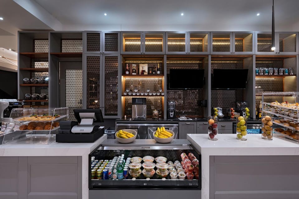 Lobby or reception, Breakfast, Lunch