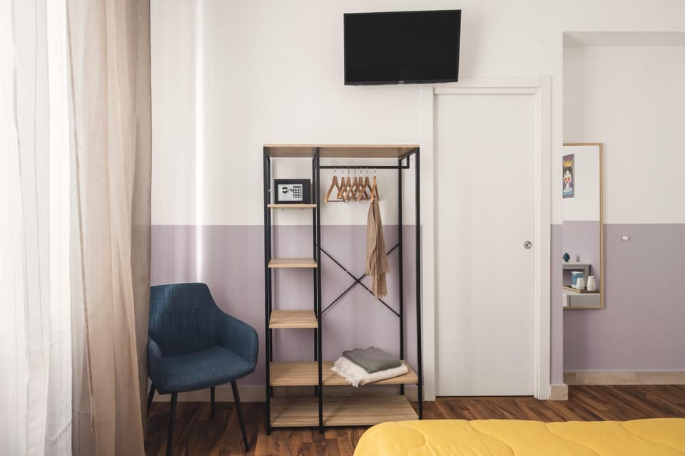 TV and multimedia, Bedroom, wardrobe
