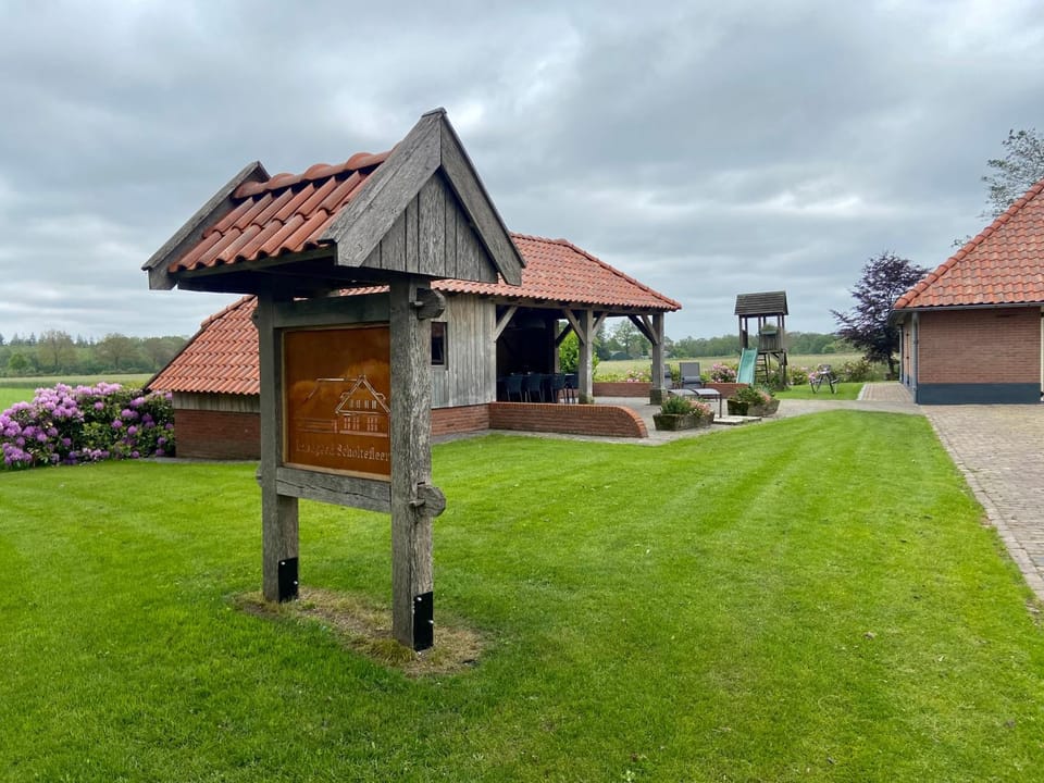 Property building, Day, Garden, Garden view