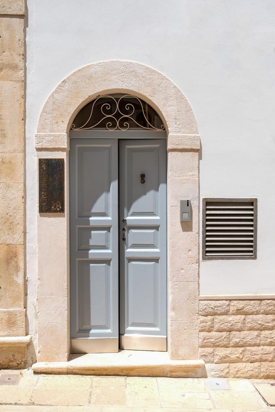 Facade/entrance, Property logo or sign