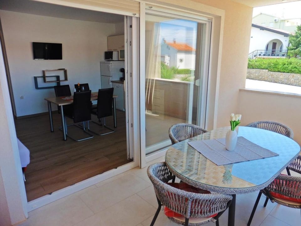Holiday apartment in Punat with loggia, air conditioning, WiFi, washing machine 4534-1 Apartment in Primorje-Gorski Kotar County