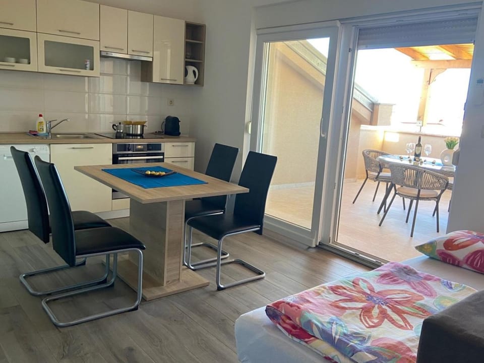 Apartment in Punat with sea view, terrace, air conditioning, WiFi 4534-4 Apartment in Primorje-Gorski Kotar County