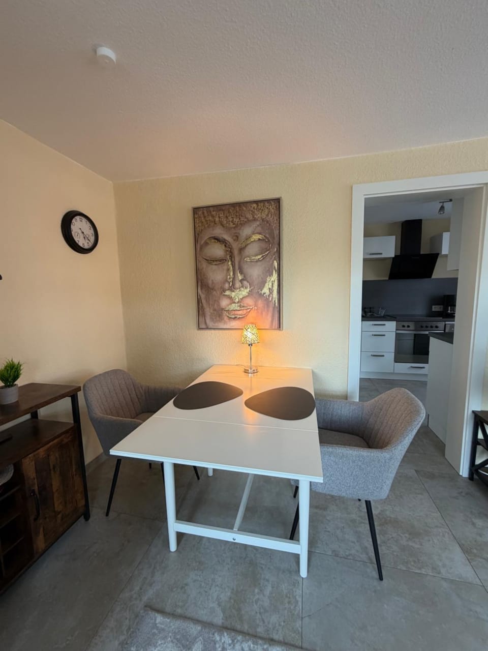 Seating area, Dining area