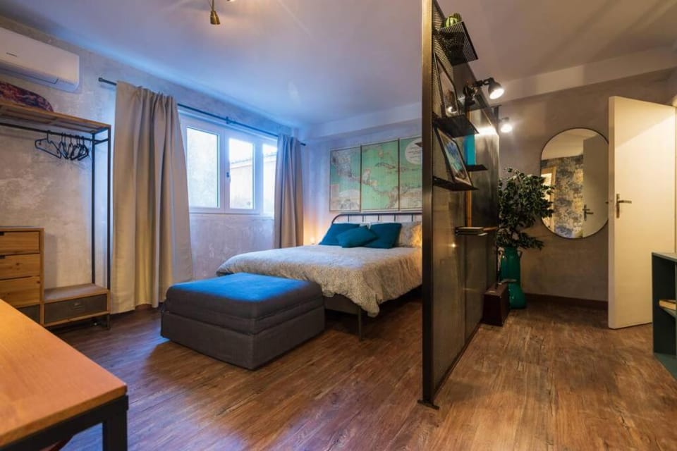 Bed, Photo of the whole room, Bedroom, wardrobe