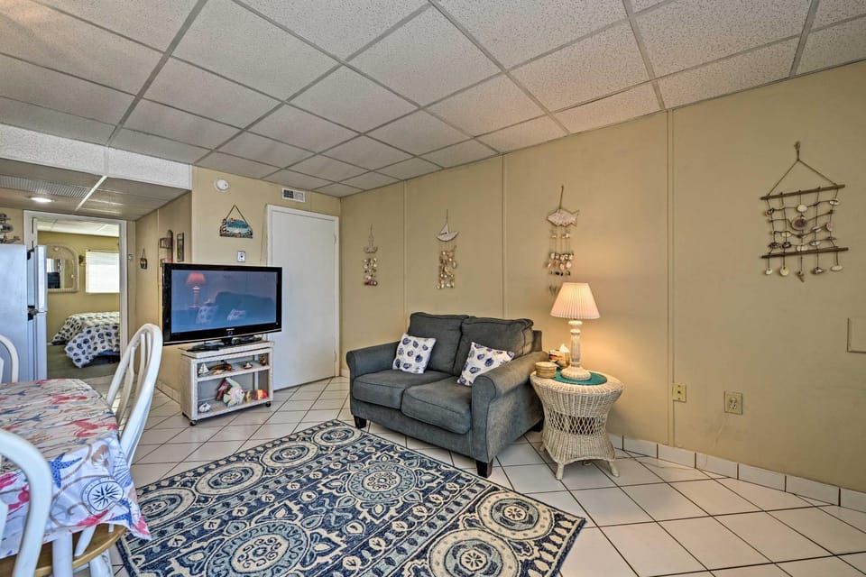 Condo w/ Pool Access on Wildwood Crest Beach! House in Wildwood Crest