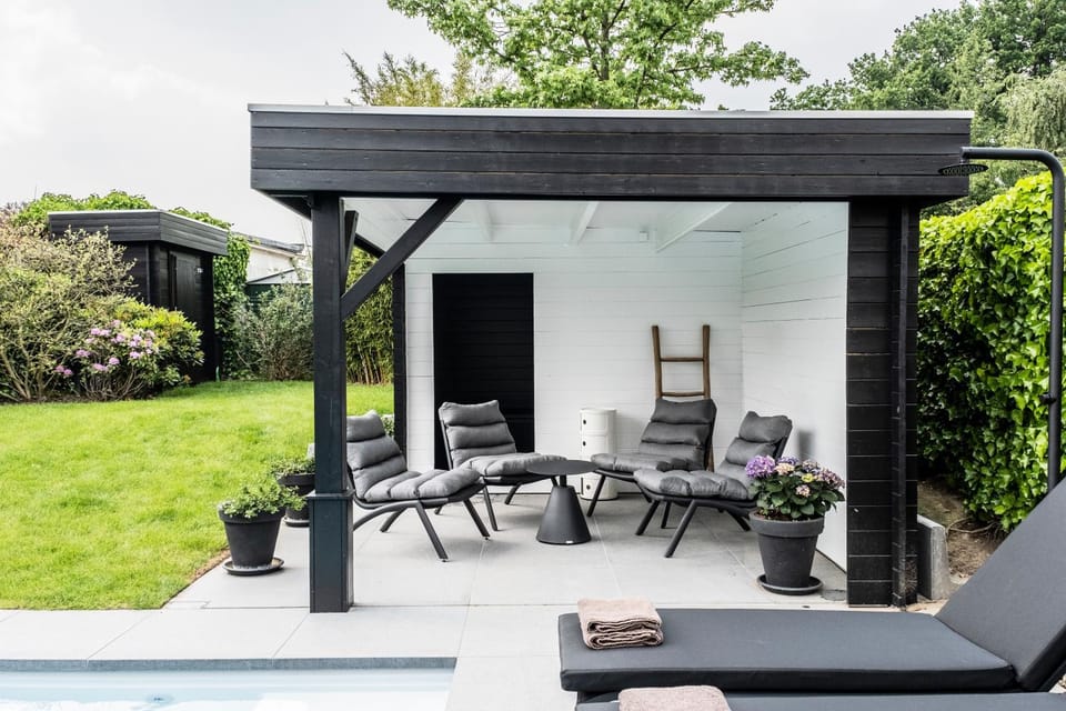 Garden, sunbed