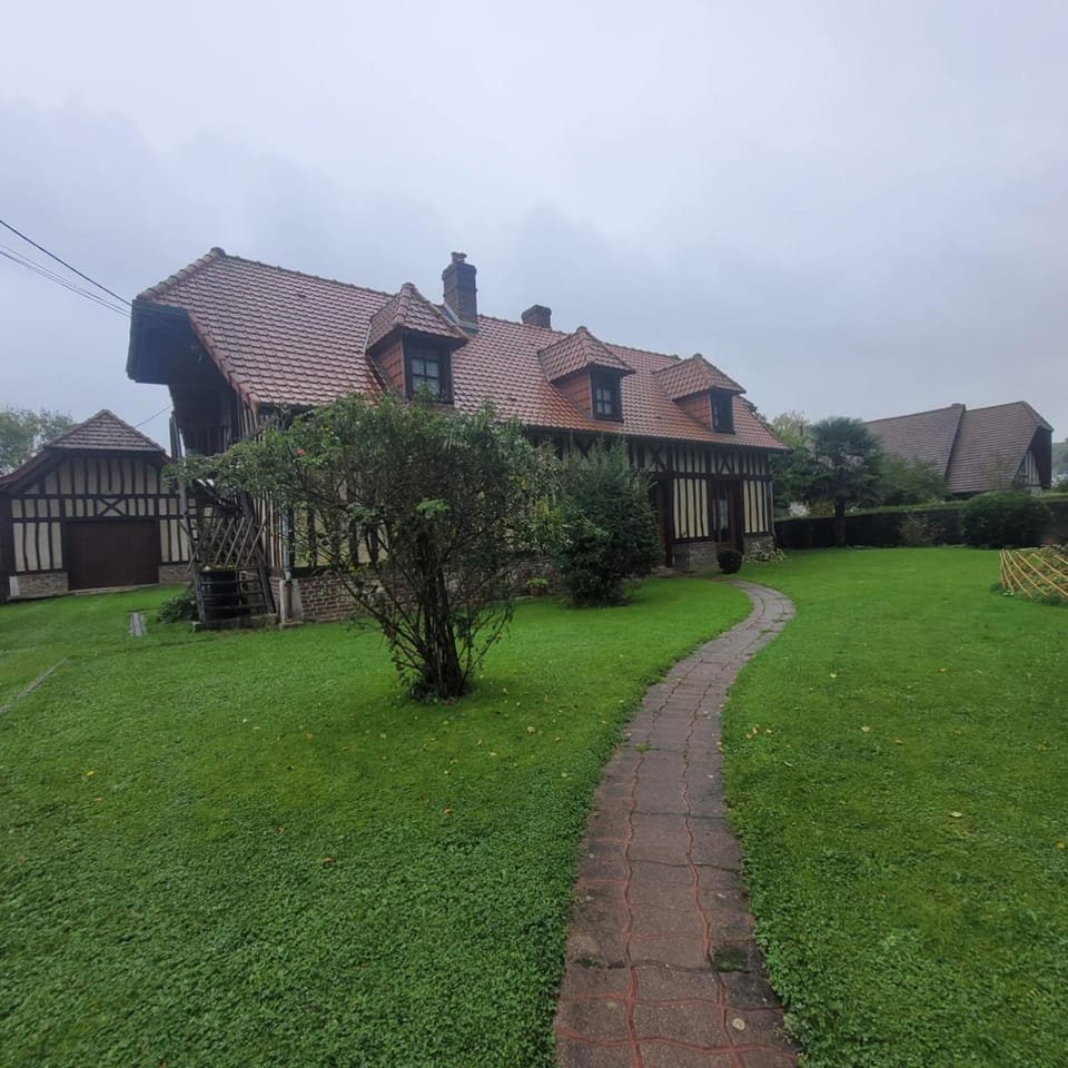 Maison entière la longe'yeres House in Normandy