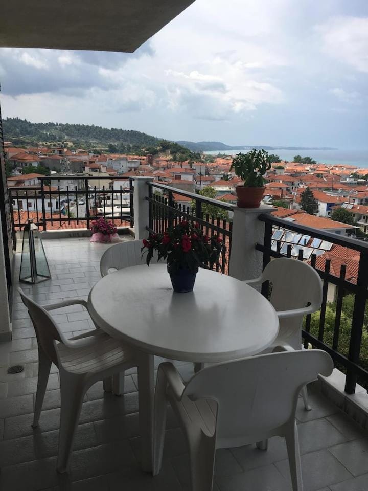 Seabreeze-Family Home Polychrono Apartment in Halkidiki