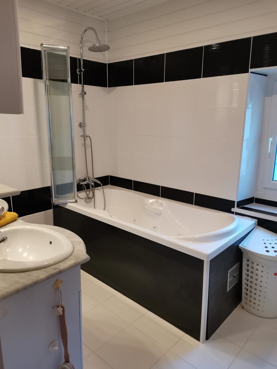 Bathroom, Bath