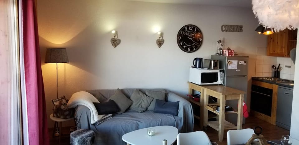Au Centre de la station de ski de Valfréjus - appartement 4-6 personnes Apartment in Piedmont