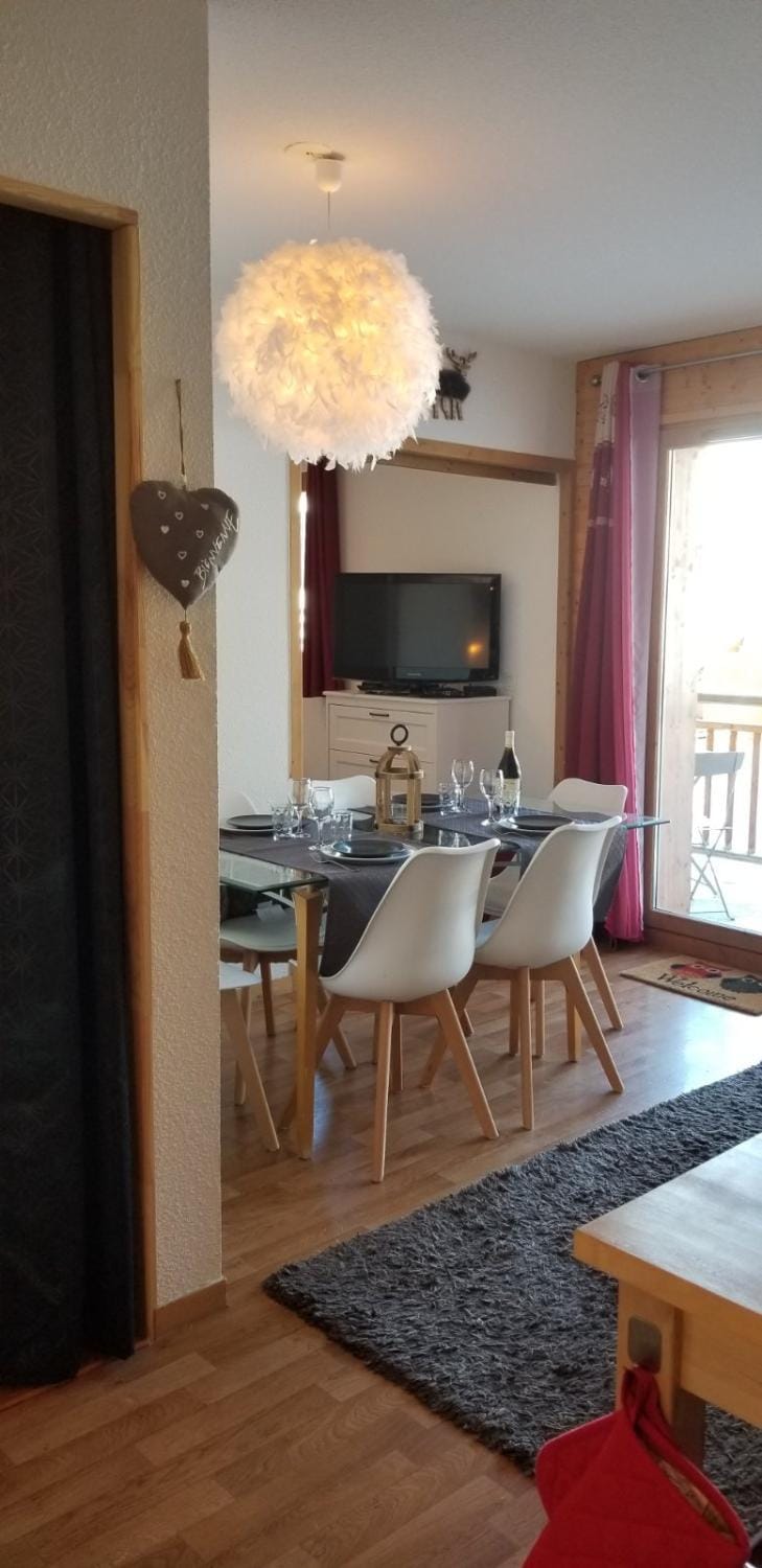 Au Centre de la station de ski de Valfréjus - appartement 4-6 personnes Apartment in Piedmont