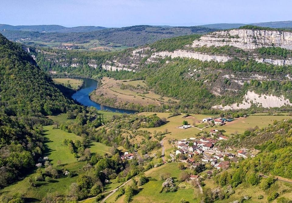 La Belle Rivière Bed and Breakfast in Auvergne-Rhône-Alpes