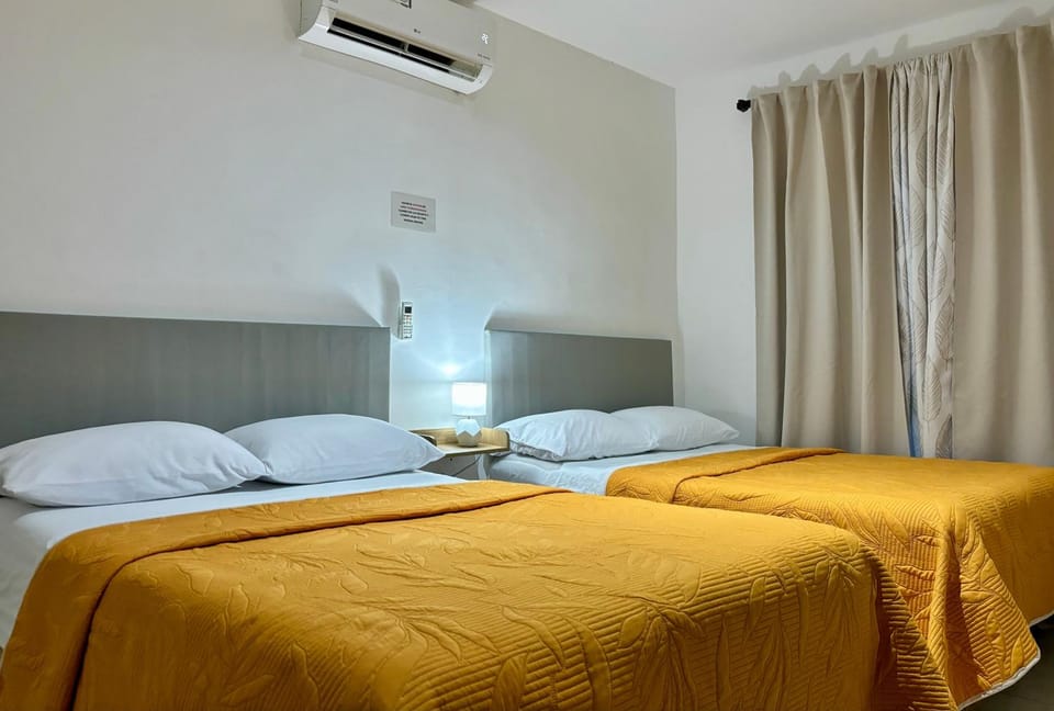 Bed, Photo of the whole room, Bedroom, air conditioner