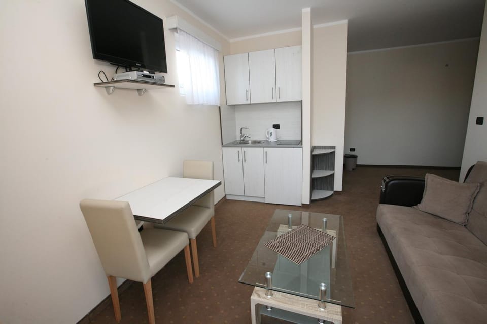 Living room, Photo of the whole room