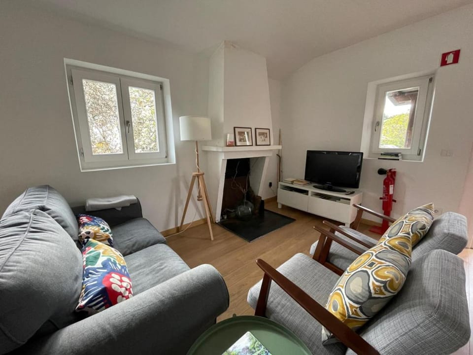 Casa do Rio. Sossego à beira rio. House in Senabria