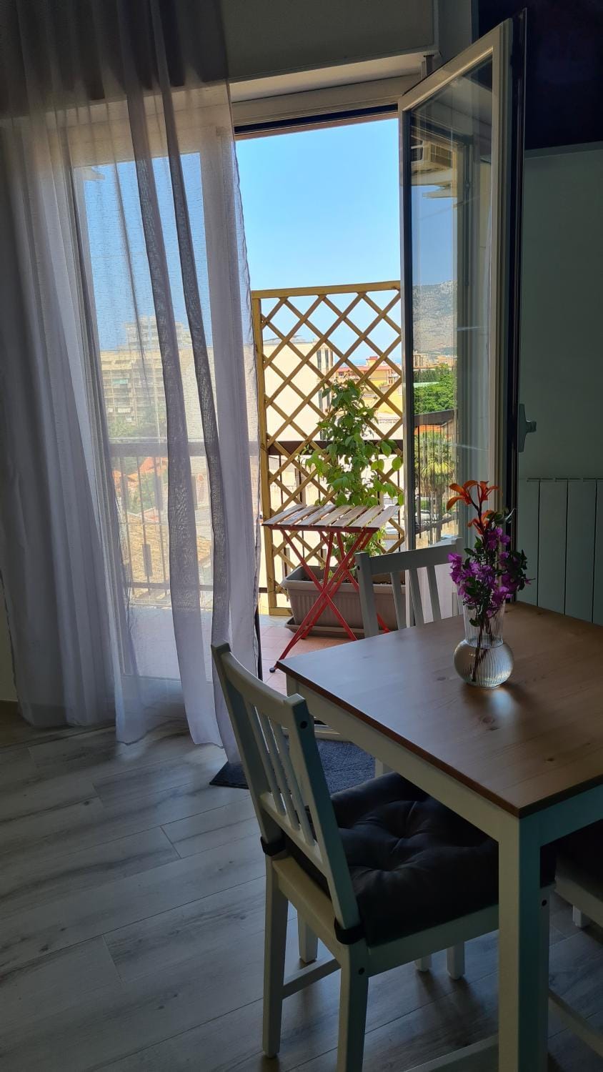 Balcony/Terrace, Dining area