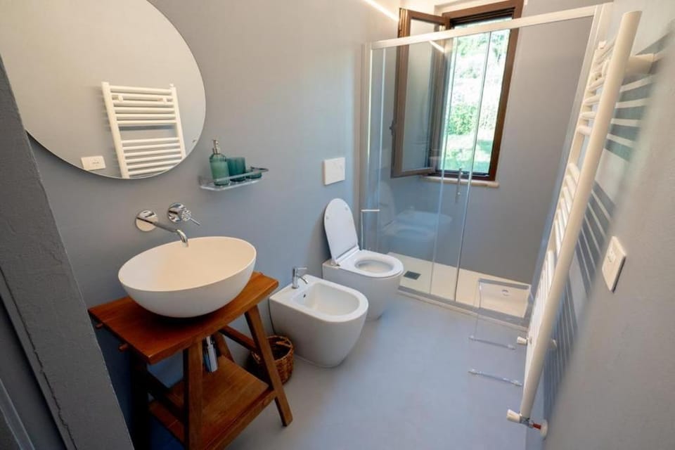 Bathroom, bidet