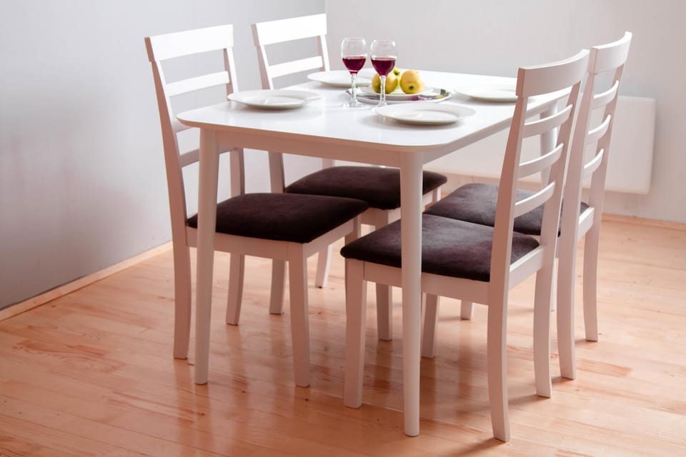 Seating area, Dining area