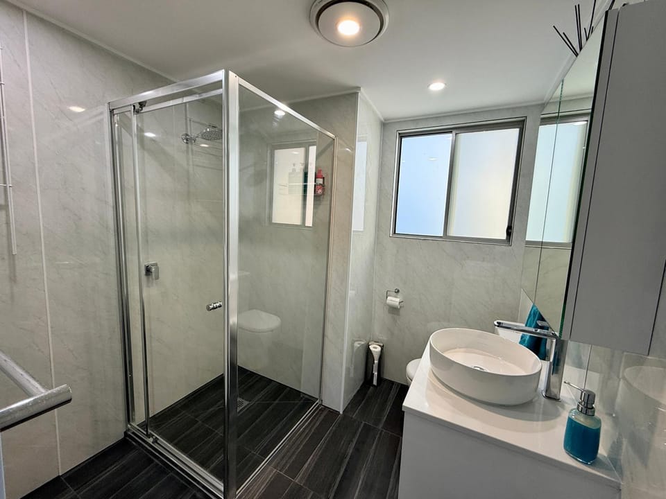 Tiny House in Belconnen 1BR Self Contained Complete Home Filtration as seen on The Block Phillip Island Wine House in Canberra