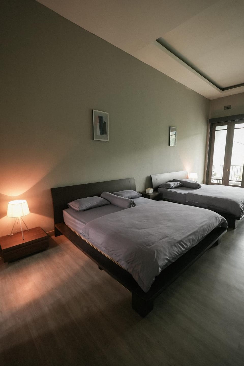 People, Photo of the whole room, Bedroom, Guests, Family, hair dresser