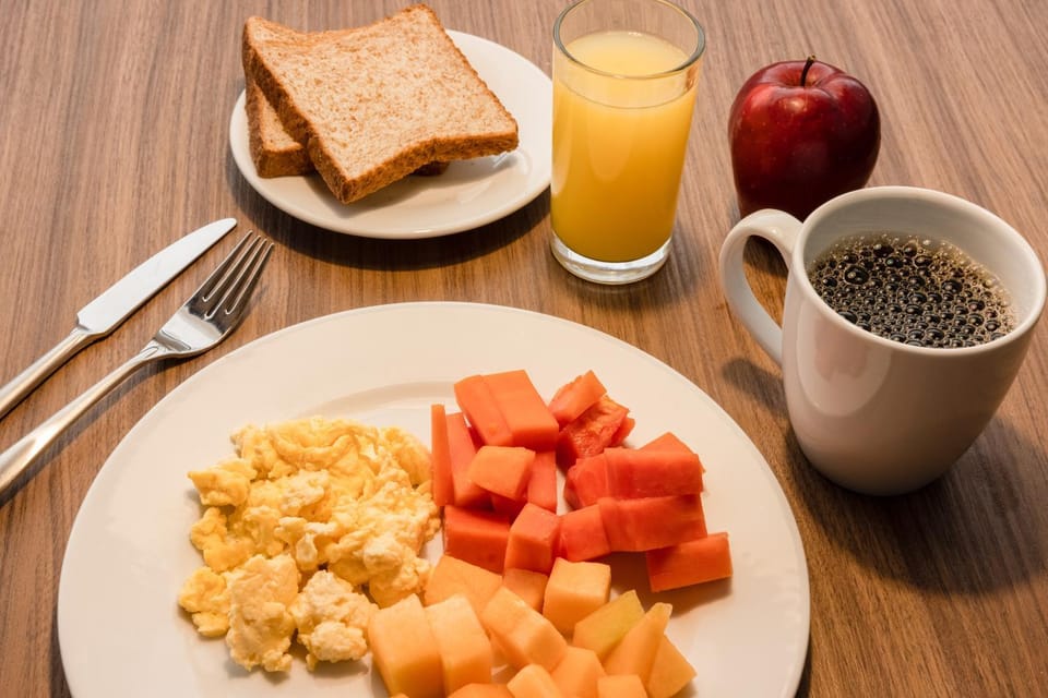 Restaurant/places to eat, Breakfast, Buffet breakfast