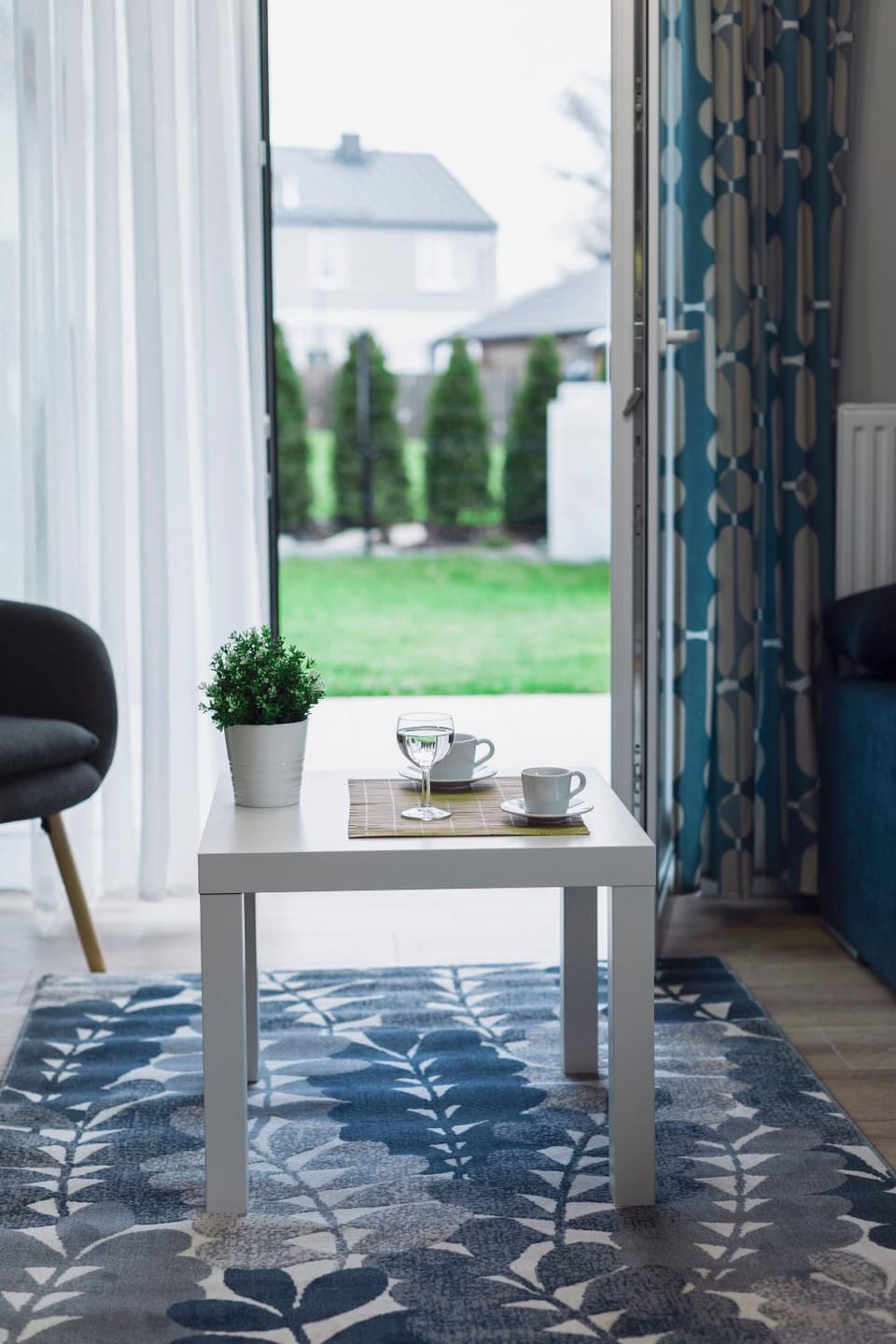 Apartament Liliowa 4 z tarasem Apartment in Lower Silesian Voivodeship