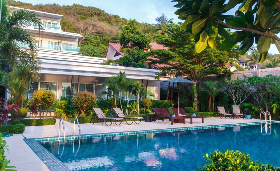Day, Natural landscape, Bird's eye view, Garden, Garden view, Mountain view, Pool view, Sea view, Swimming pool, sunbed
